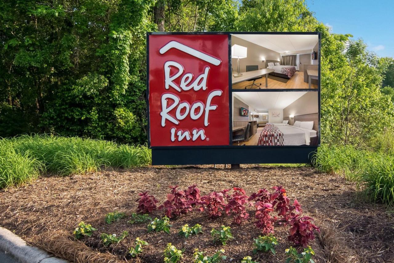 Motel Red Roof - Triangle Park 2*